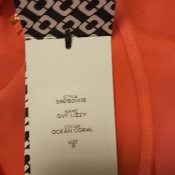 NWT DVF Lizzy  Silk Halter Top CORAL - Picture 6 of 6
